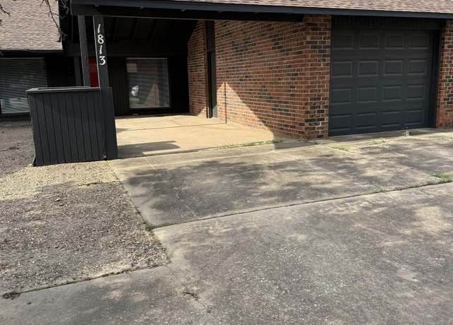 Property at 1813 Surrey Ln, Enid, OK 73703, 2 beds, 2 baths
