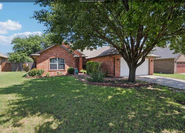 Property at 520 Okarche, Enid, OK 73701, 4 beds, 2 baths