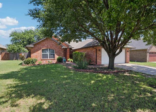 Property at 520 Okarche, Enid, OK 73701, 3 beds, 2 baths
