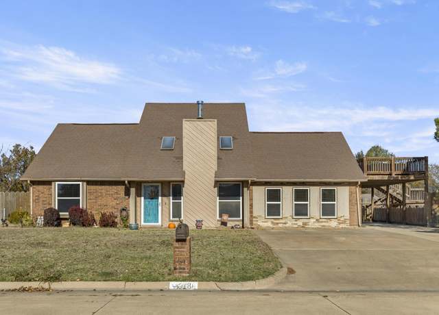 Property at 4618 Pine Cone Ln, Enid, OK 73703, 3 beds, 2 baths