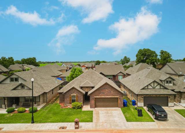 Property at 610 Minco Rd, Enid, OK 73701, 3 beds, 2 baths