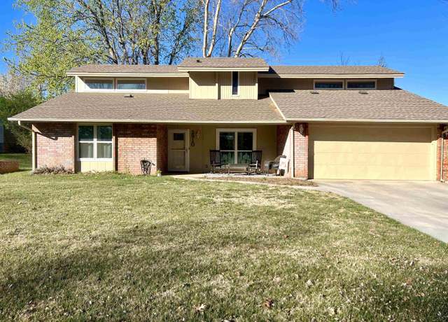 Property at 2910 Woodbriar Sq, Enid, OK 73703, 3 beds, 2.5 baths