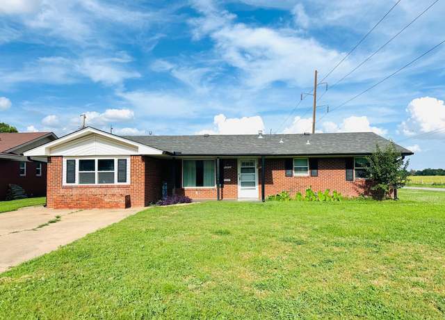 Property at 1913 S Johnson St, Enid, OK 73703, 4 beds, 2 baths