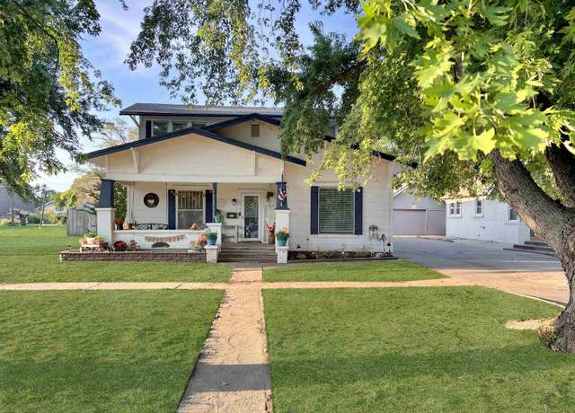 Property at 921 Barnes, Alva, OK 73717, 4 beds, 2 baths