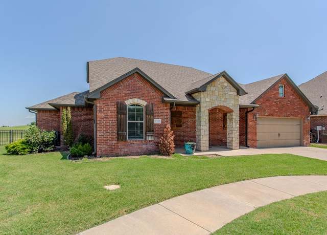Property at 1207 Remington Ct, Enid, OK 73703, 4 beds, 2.5 baths