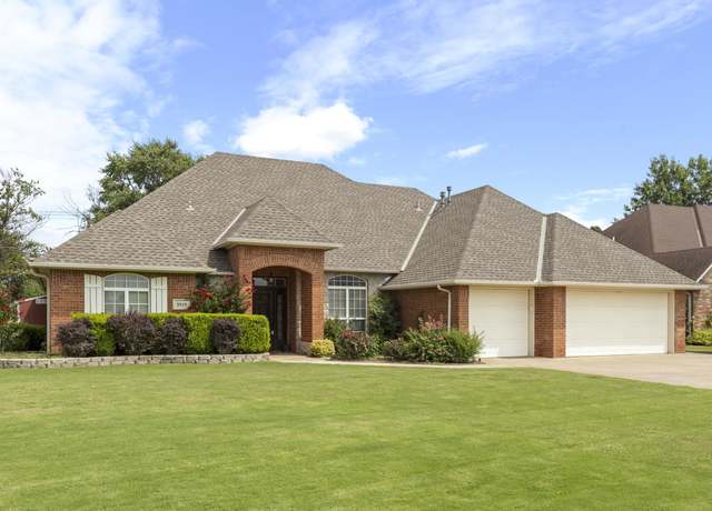 Property at 3929 Rockwood Rd, Enid, OK 73703, 4 beds, 3 baths