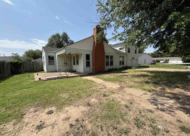 Property at 1113 Seneca Ave, Enid, OK 73703, 4 beds, 2 baths