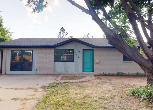 Property at 3219 Edgewater Dr, Woodward, OK 73801, 2 beds, 1 bath