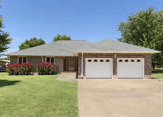 Property at 418 Magnolia, Alva, OK 73717, 3 beds, 3 baths