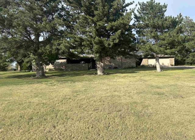 Property at 5212 Memory Ln, Guymon, OK 73942, 4 beds, 3 baths