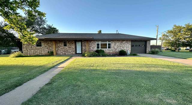 Photo of 310 SE 4th St, Fort Supply, OK 73841