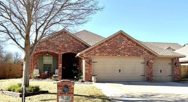 Photo of 2201 Red Cedar Dr, Woodward, OK 73801