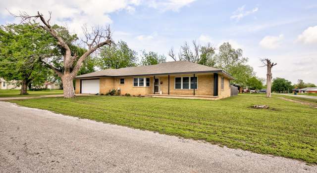 Photo of 418 Iowa St, Garber, OK 73738