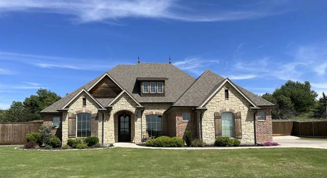Photo of 2814 Moelling Ln, Woodward, OK 73801