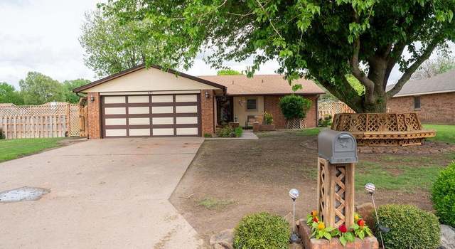 Photo of 425 Applewood St, North Enid, OK 73701