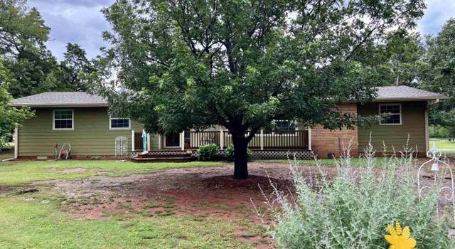 Photo of 506 Cherokee St, Waukomis, OK 73773