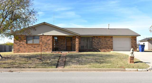 Photo of 201 N Armor Ave, Canton, OK 73724