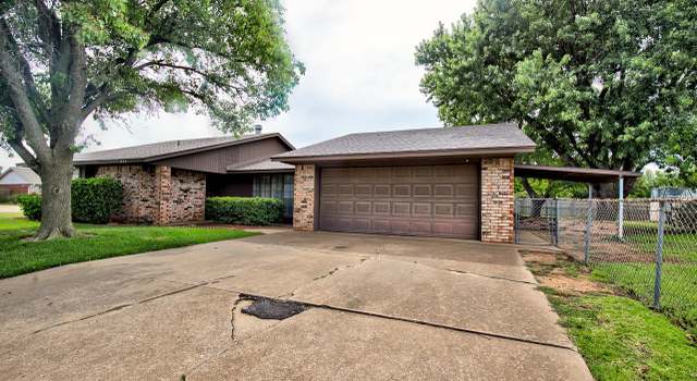 Photo of 324 Dustin Dr, Lahoma, OK 73754