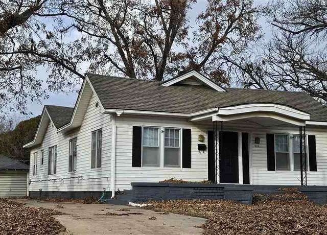 Property at 920 N 4, Ponca City, OK 74601, 3 beds, 1 bath