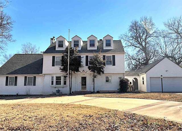 Property at 155 Whitworth Ave, Ponca City, OK 74601, 4 beds, 3.5 baths