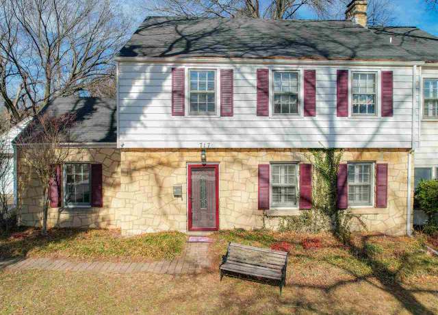 Property at 717 E Overbrook, Ponca City, OK 74601, 3 beds, 2.5 baths