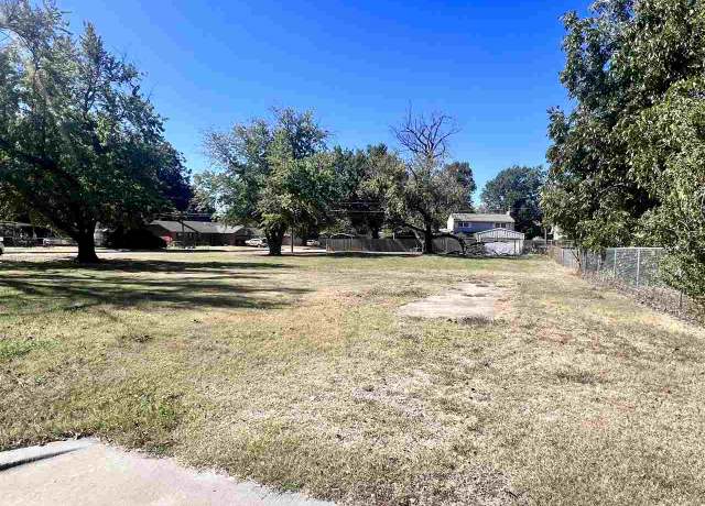 Property at 416 Fairveiw Ave, Ponca City, OK 74601
