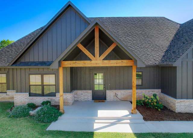 Property at 10 Raintree, Ponca City, OK 74604, 4 beds, 2.5 baths