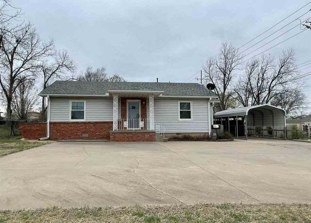 Property at 1012 E Hartford, Ponca City, OK 74601, 2 beds, 2 baths