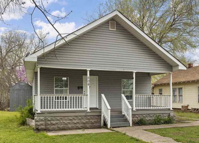 Property at 506 N Oak St, Ponca City, OK 74601, 2 beds, 1 bath