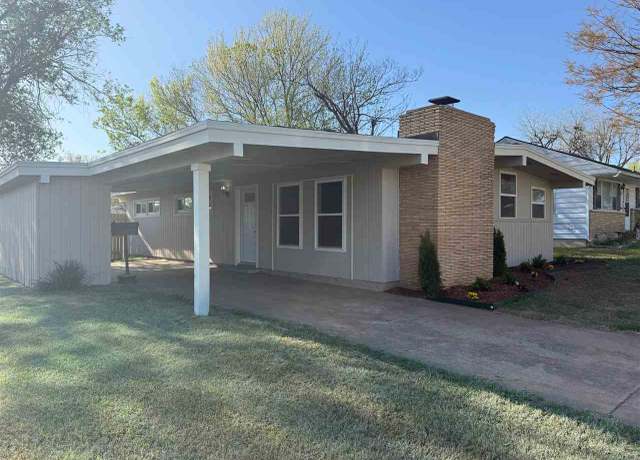 Property at 2008 N 6th, Ponca City, OK, 3 beds, 1 bath