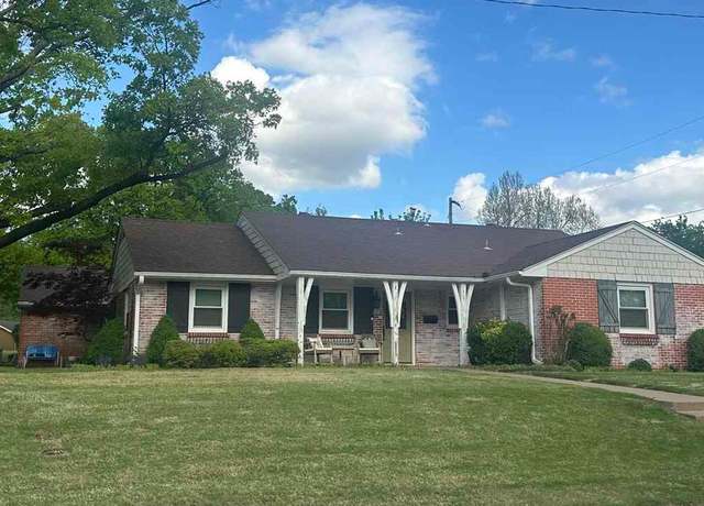 Property at 2013 Meadowbrook, Ponca City, OK 74604, 3 beds, 2 baths