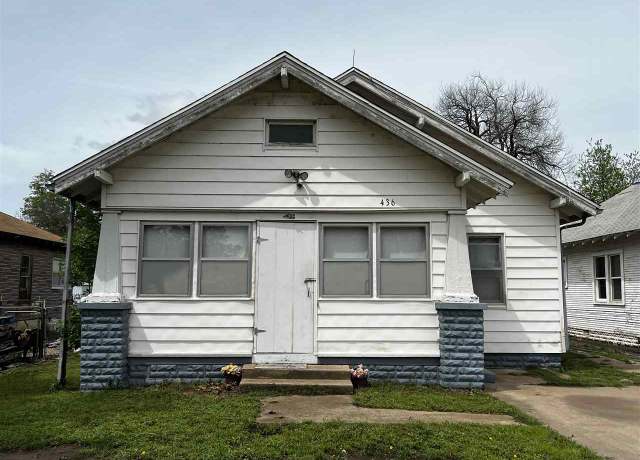 Property at 436 E College Ave, Blackwell, OK 74631, 2 beds, 1 bath