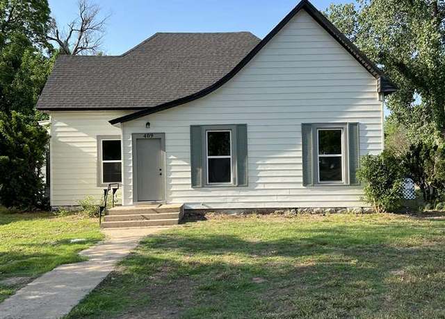Property at 409 W Grand Ave, Tonkawa, OK 74653, 3 beds, 1.5 baths