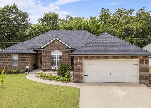 Property at 3110 Turner St, Ponca City, OK 74604, 3 beds, 2 baths