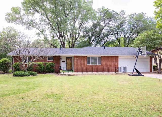Property at 1704 Monument Rd, Ponca, OK 74604, 3 beds, 2.5 baths
