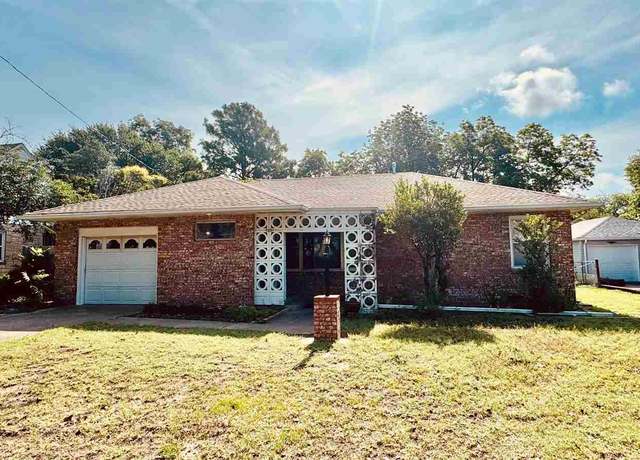 Property at 723 N 7th St, Ponca City, OK 74601, 2 beds, 1 bath