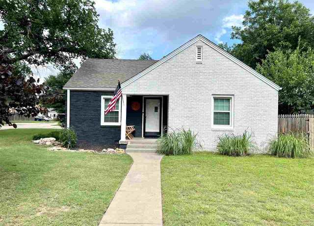 Property at 321 N Peachtree, Ponca City, OK 74601, 3 beds, 1 bath