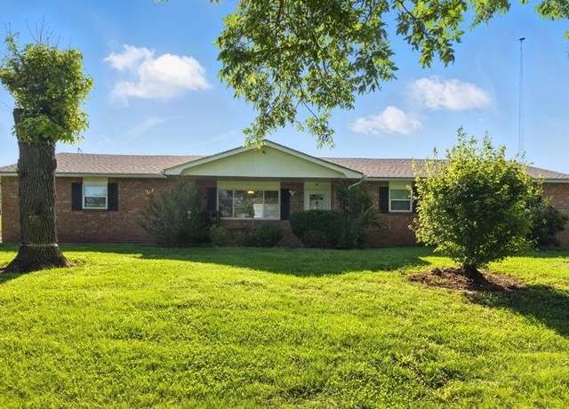 Property at 4901 S Mccord Rd, Ponca City, OK 74604, 3 beds, 2.5 baths
