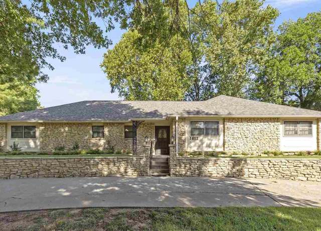 Property at 1612 Hathaway St, Ponca City, OK 74604, 4 beds, 2 baths