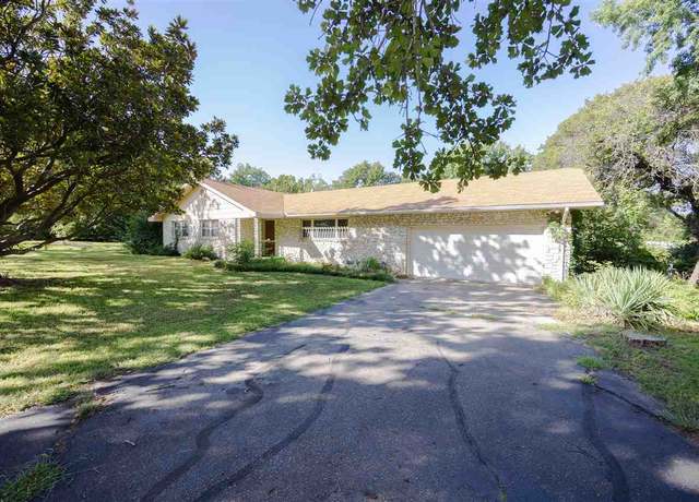Property at 146 Stardust Trl, Ponca City, OK, 3 beds, 2 baths