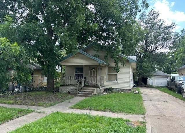 Property at 921 W Mckinley, Blackwell, OK 74631, 2 beds, 1 bath