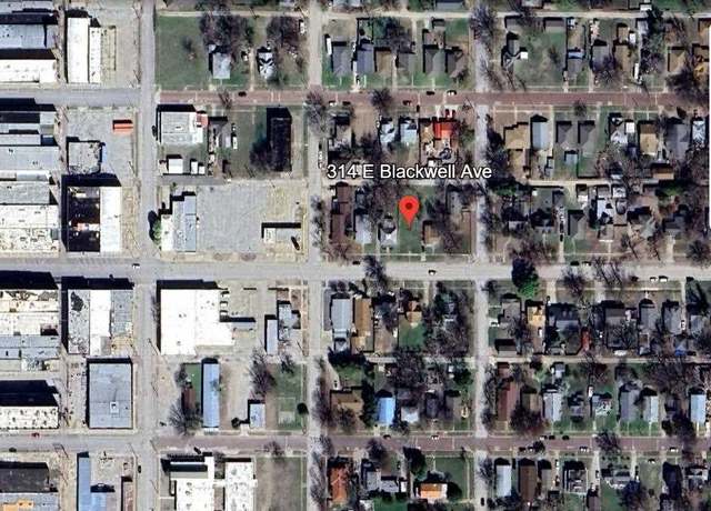 Property at 314 E Blackwell Ave, Blackwell, OK 74631