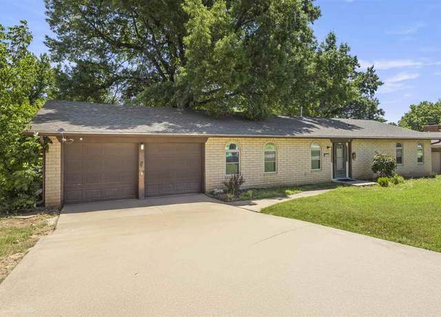 Property at 1613 Cookson Dr, Ponca City, OK 74604, 3 beds, 2 baths