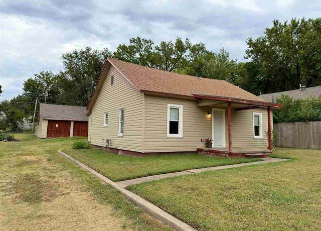 Property at 821 N Sunset, Ponca City, OK 74601, 2 beds, 1 bath