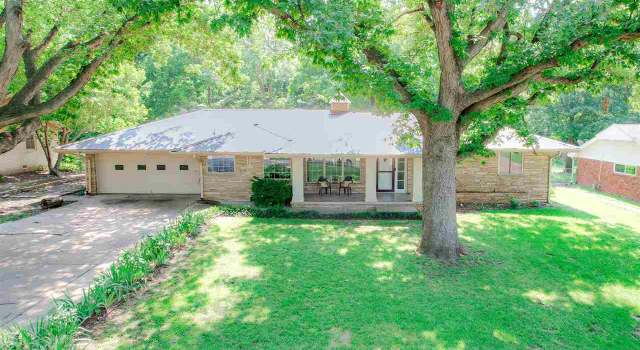 Photo of 825 Edgewood, Ponca City, OK 74601