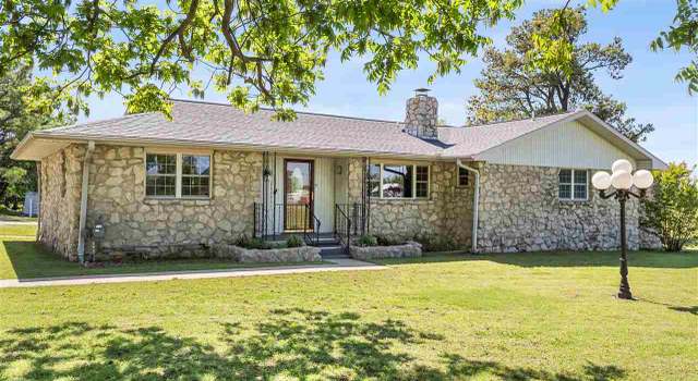 Photo of 2205 4th St, Pawnee, OK 74058