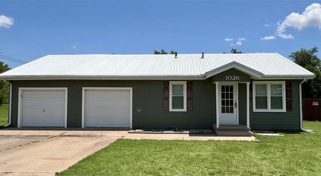 Photo of 1026 Park St, Blackwell, OK 74631