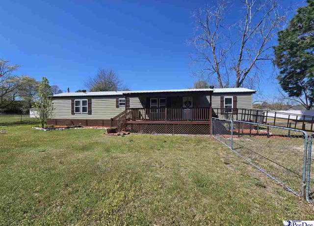 Property at 2401-B Broad Dr, Florence, SC 29505, 2 beds, 2 baths