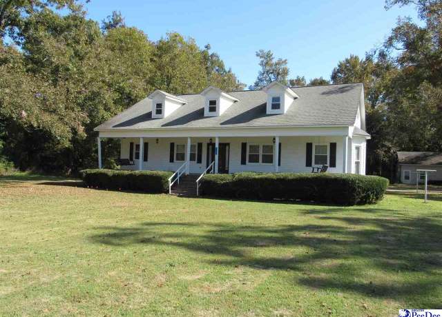 Property at 1122 Olanta Hwy, Effingham, SC 29541, 4 beds, 3 baths