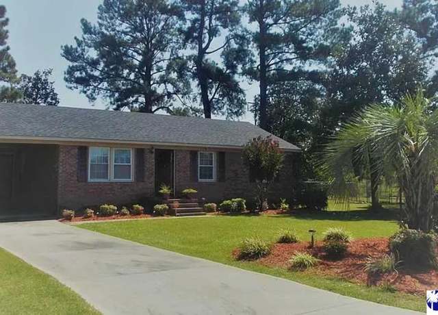 Property at 1430 Aaron Cir, Florence, SC 29506, 4 beds, 3 baths